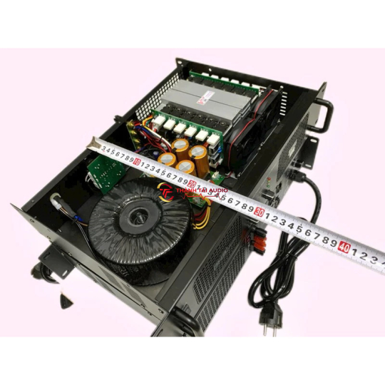 Đẩy 2 kênh GHS GT-2400 24 sò, 600w, nguồn tăng phô xuyến