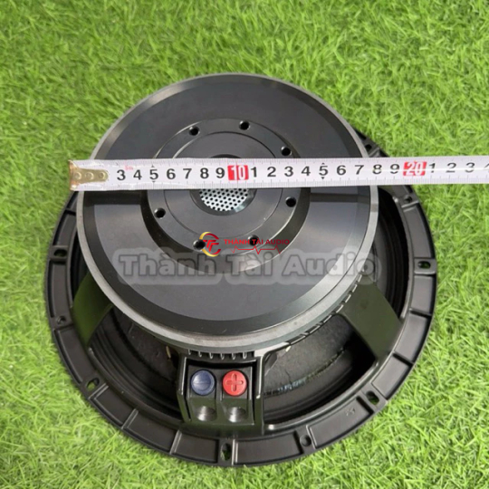 Bass 30 mẫu RCF từ 190 coil 75, đít lồi, màng 3 vân