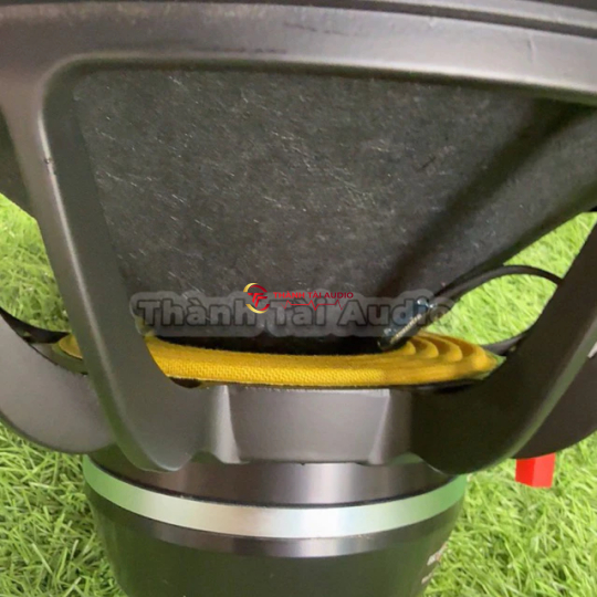 Bass neo khối 30 mẫu B&C coil 76, mũi lõm, hàng nhập khẩu 
