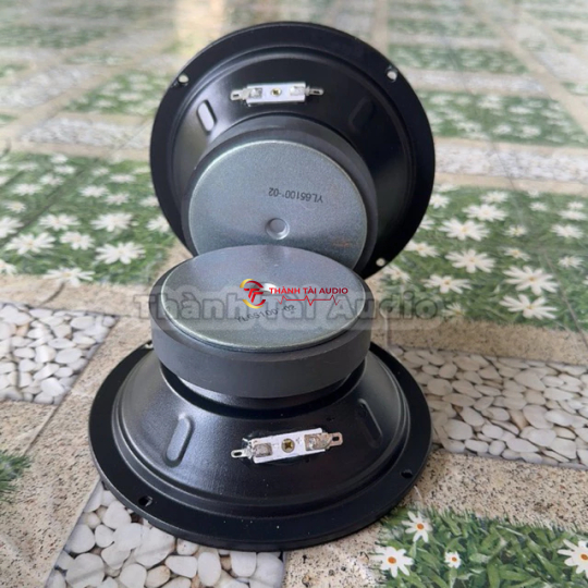 Loa trung 16 (sườn kín) từ 100, coil 25,5 