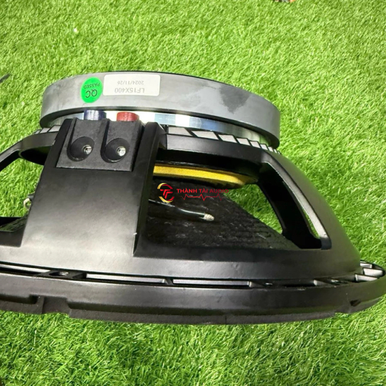 Loa bass 40, mẫu RCF từ 220 coil 100, màng chống nước 